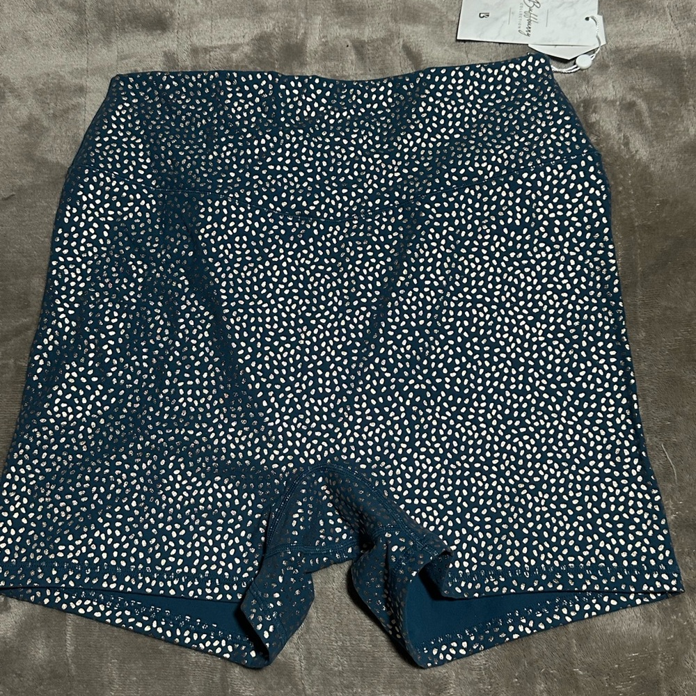 BuffBunny Rosa Shorts - Nile Gold Bossy, XL, NWT